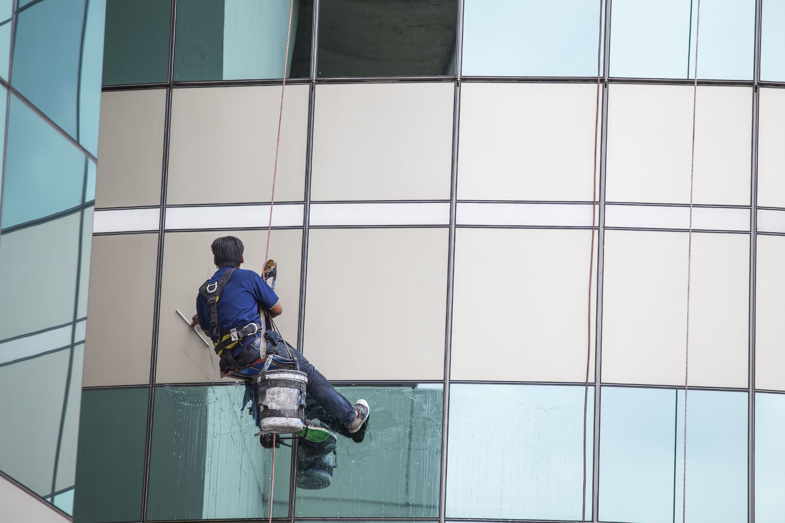 In Need of Glass Repair in Levittown?