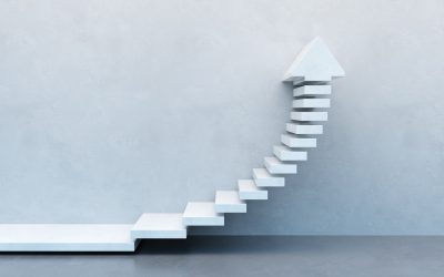 Benefits of Hiring a Financial Services Keynote Speaker for Conferences