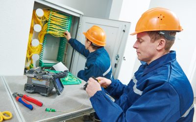 Why Do Lights Briefly Dim When an Air Conditioner Starts?