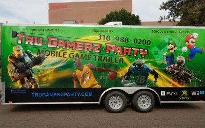Trailer Wrap Design for Ramp Doors That Become Working Surfaces